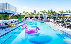 Moxy South Beach Miami 4*